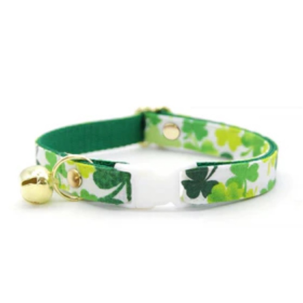 Green Shamrock Kitten Collar with Bell